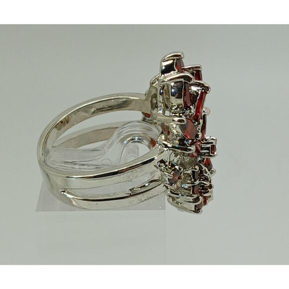 Vintage Ring Size 7.75 Silver Tone White Gold GP Red Garnet CZ Cluster Cocktail - Picture 5 of 10